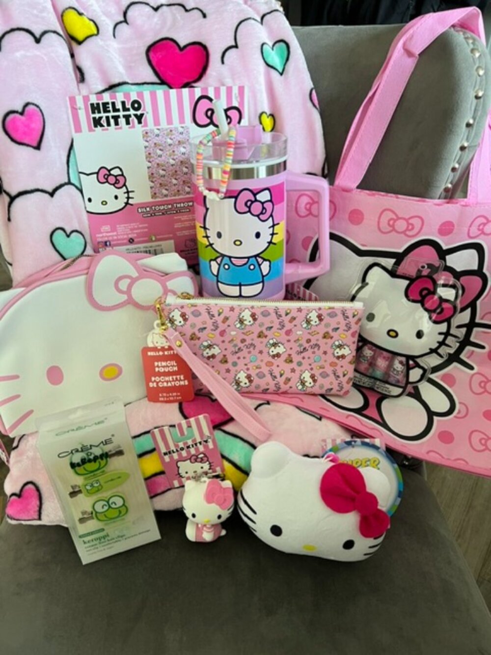 HELLO KITTY GIRLY BUNDLE